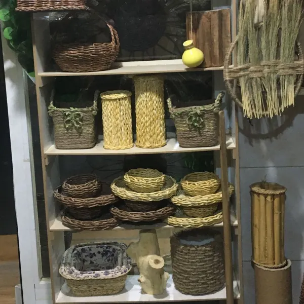 کاری دەستی فرمێسک
