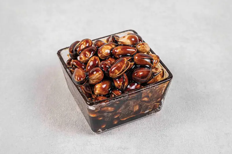 فستقی خۆشککراو بە ڕوبە هەنار